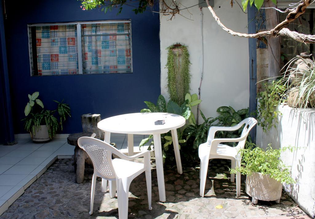 Ximenas Guest House San Salvador Exterior photo