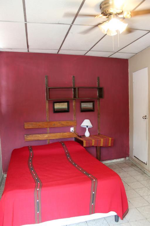 Ximenas Guest House San Salvador Exterior photo